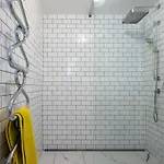 فيلة Luxury Maggiore بالانزا